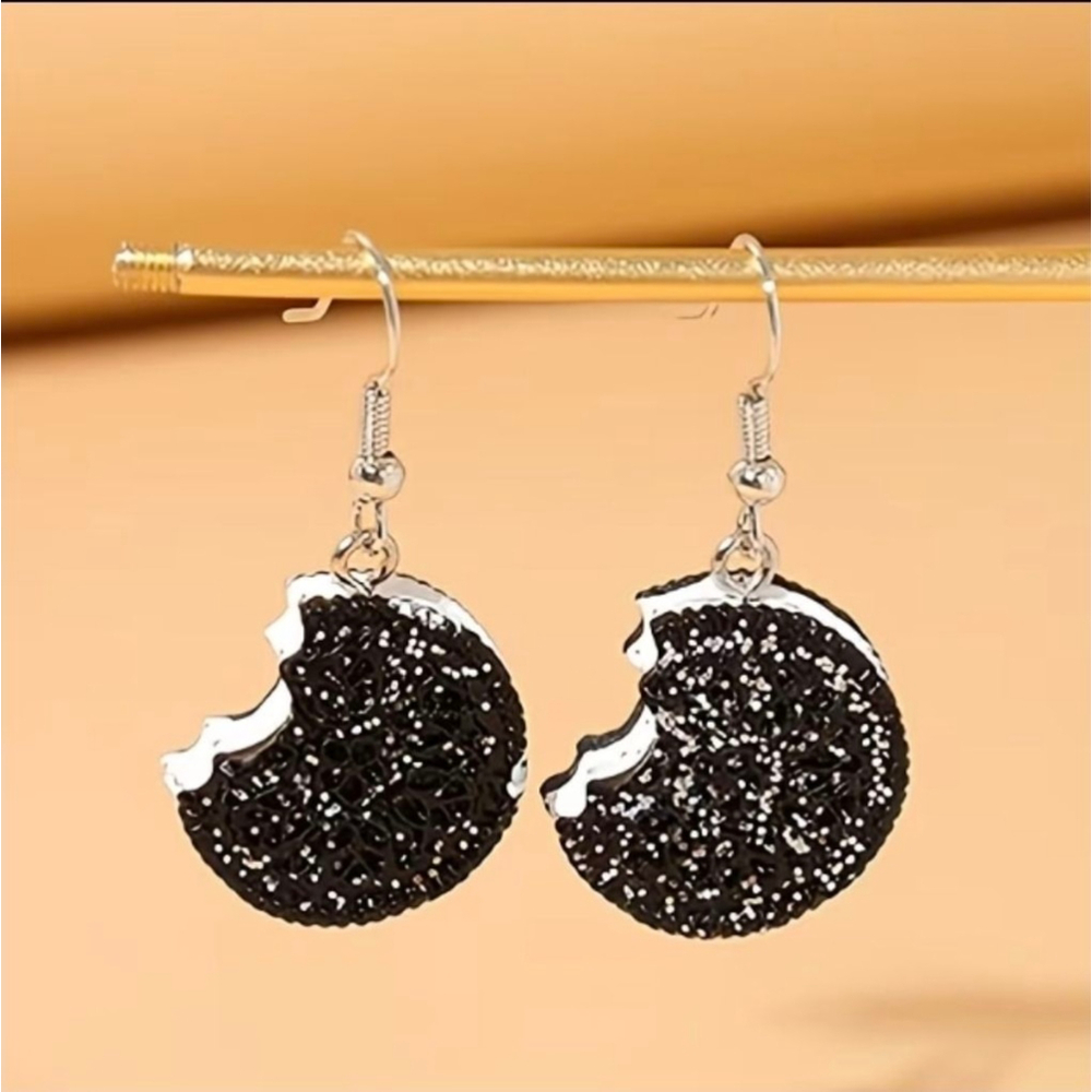 Women's Cookie Dangle Earrings One Size Black White